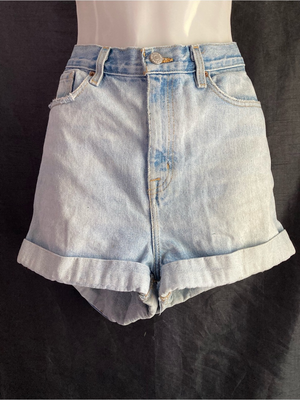 BDG Urban Outfitters High Rise Denim Shorts Light Wash Cuffed Size 28